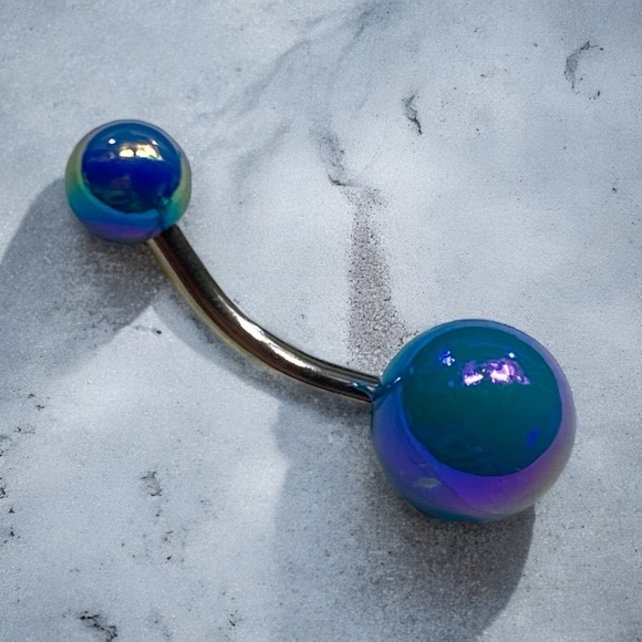 Jewelry - Metallic belly button ring